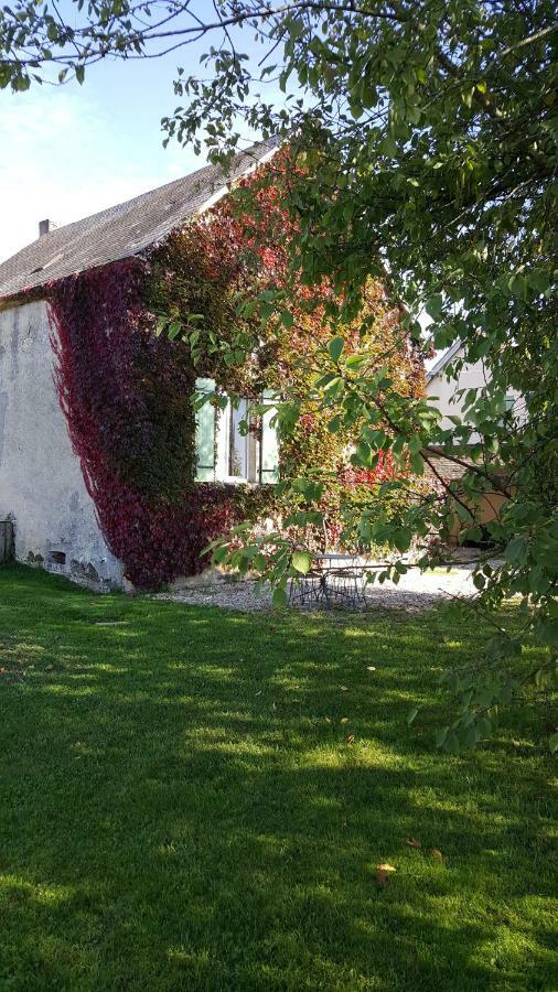 Gite Le Campagnard Saint-Germain-Des-Bois  Exterior photo